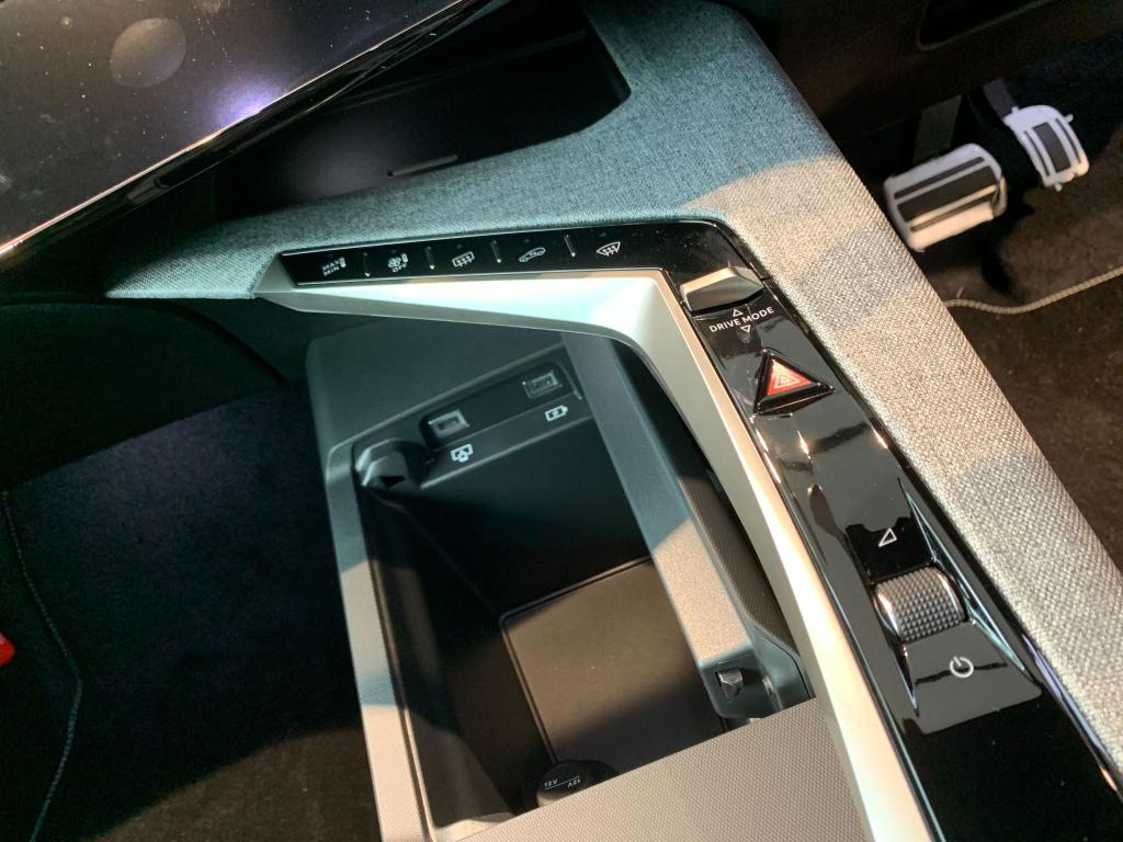 ドアを開けた瞬間に心を奪われる、『i-Cockpit』とは ｜Vol.2